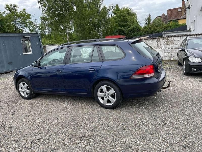 Grau Gebraucht 2011 VW Golf VI Trendline Kombi | 3.250 € (Superpreis) - Bild 1/4