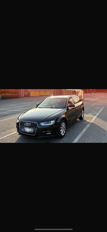 Gebraucht Audi A4 Comfort 140 PS (102 kW) 2013 Schwarz Kombi