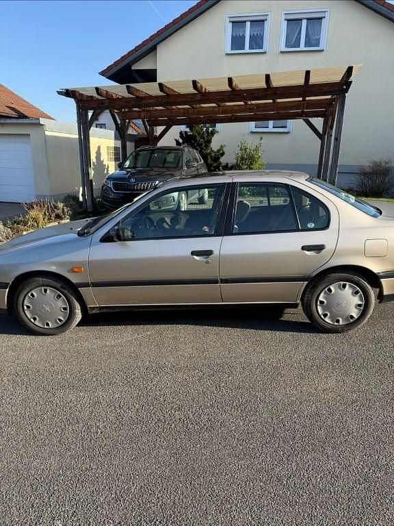 Gebraucht Nissan Primera 116 PS (85 kW) 1992 Braun Limousine