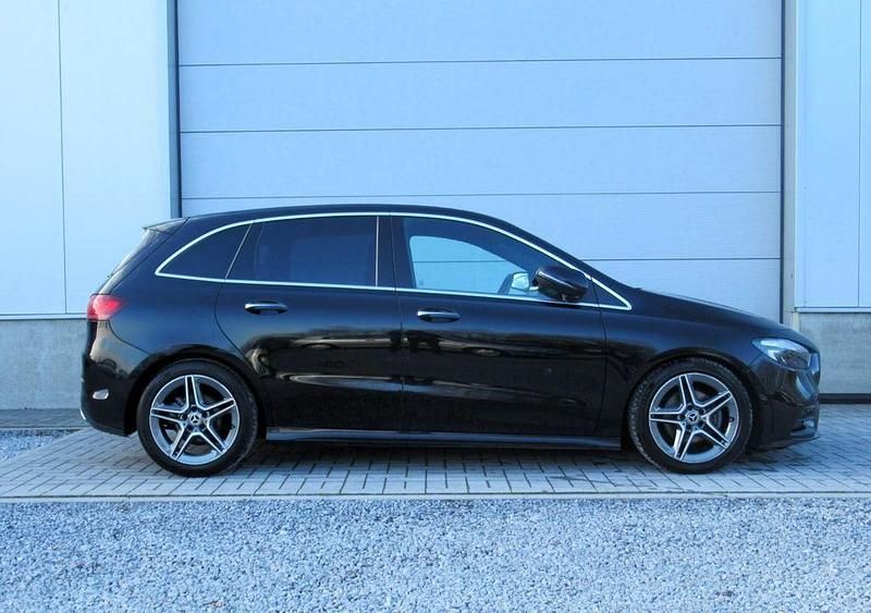 Gebraucht Mercedes B180 AMG line 116 PS (85 kW) 2023 Schwarz Kleinwagen