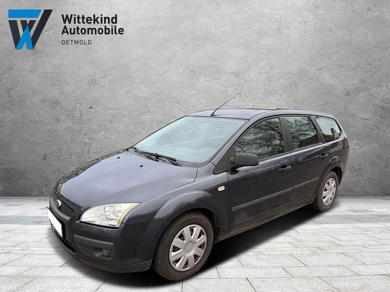Gebraucht Ford Focus Trend 101 PS (74 kW) 2006 Grau Kombi