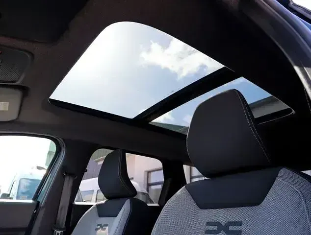 Gebraucht Dacia Bigster Journey 140 PS (102 kW) 2025 Blau SUV