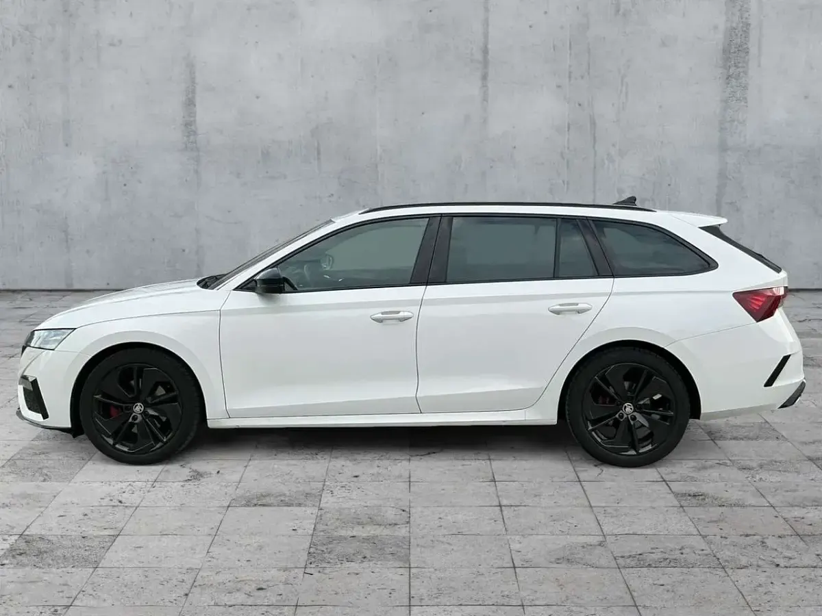 Gebraucht Skoda Octavia RS 200 PS (147 kW) 2023 Weiß Kombi