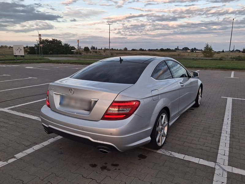 Gebraucht Mercedes C350 306 PS (225 kW) 2012 Silber Coupé