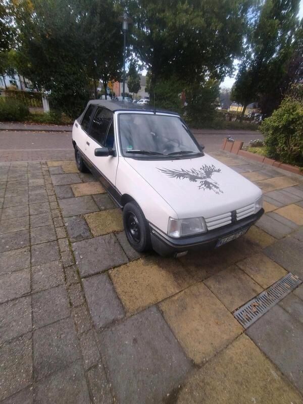 Gebraucht 1993 Peugeot 205 Cabrio | 1.250 € - Bild 1/4