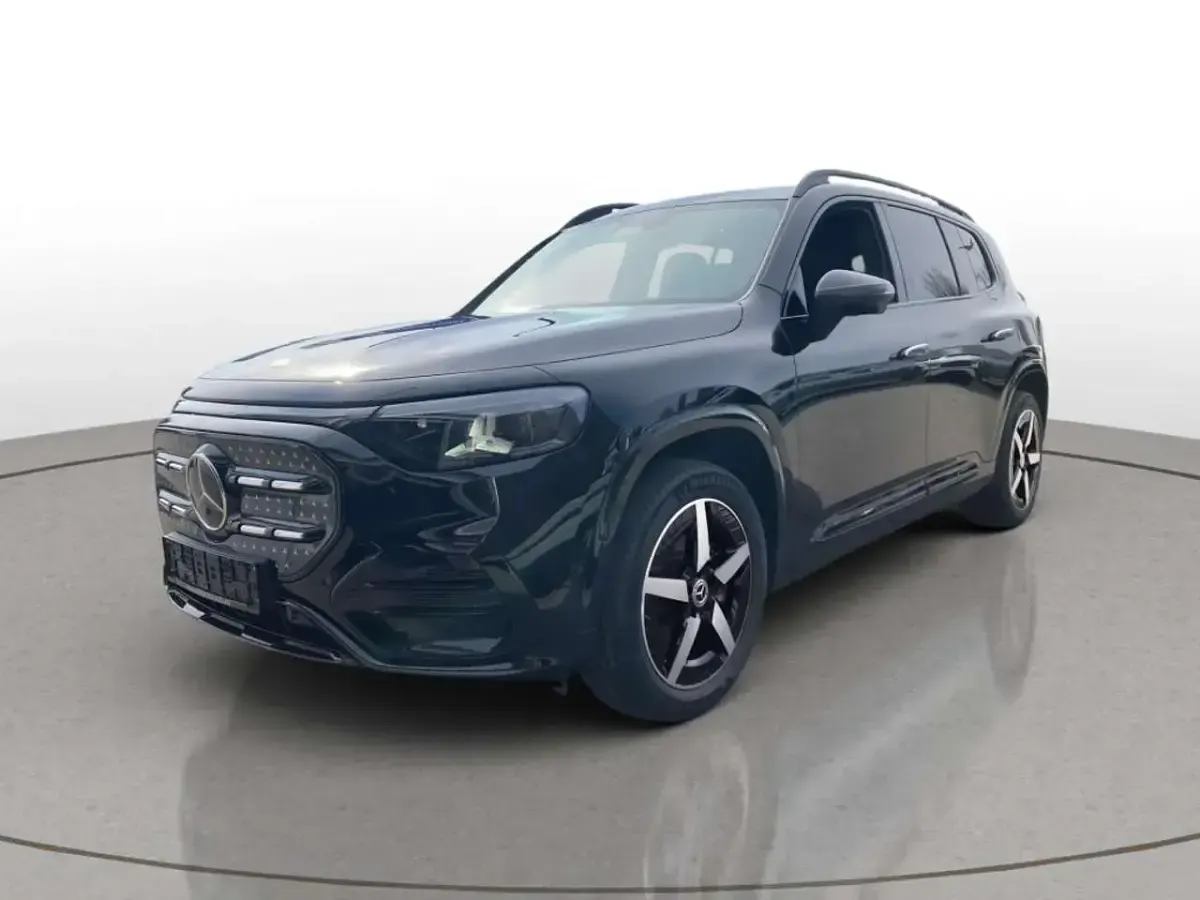 Gebraucht Mercedes GLB250 AMG line 200 kW (272 PS) 2026 Schwarz SUV