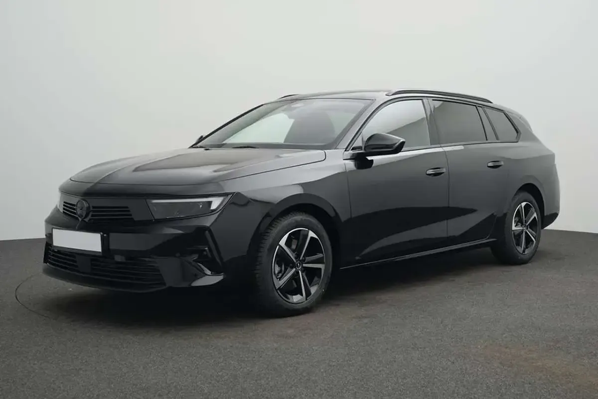 Gebraucht Opel Astra 177 PS (130 kW) 2025 Lackierung schwarz perla nera/typ aussenverkleidung metallic perlmutt Kombi
