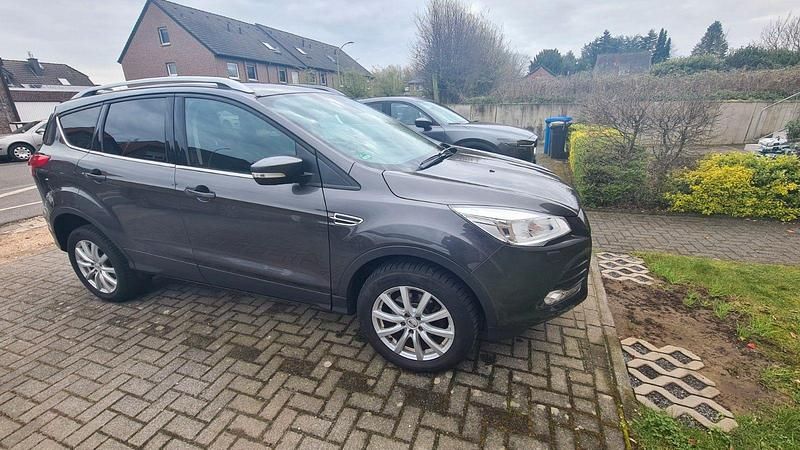 Używany Ford Kuga Trend 150 KM (110 kW) 2015 SUV