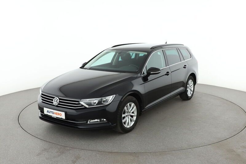 Schwarz Gebraucht 2019 VW Passat Comfortline Kombi | 19.490 € (Guter Preis) - Bild 1/4