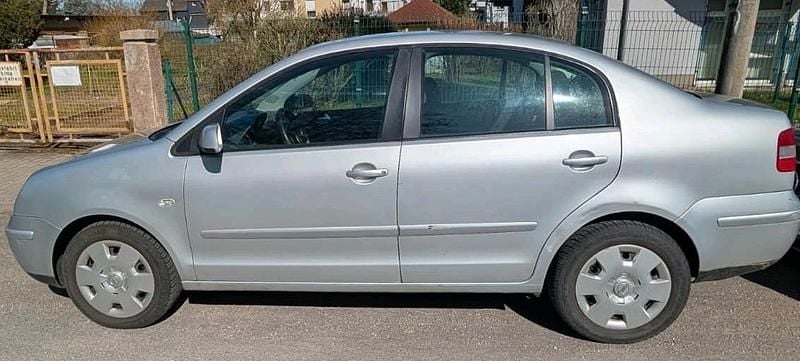 Gebraucht VW Polo 75 PS (55 kW) 2005 Silber Kleinwagen