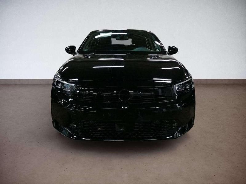 Gebraucht Opel Corsa 136 PS (100 kW) 2025 Lackierung schwarz perla nera/ Kleinwagen