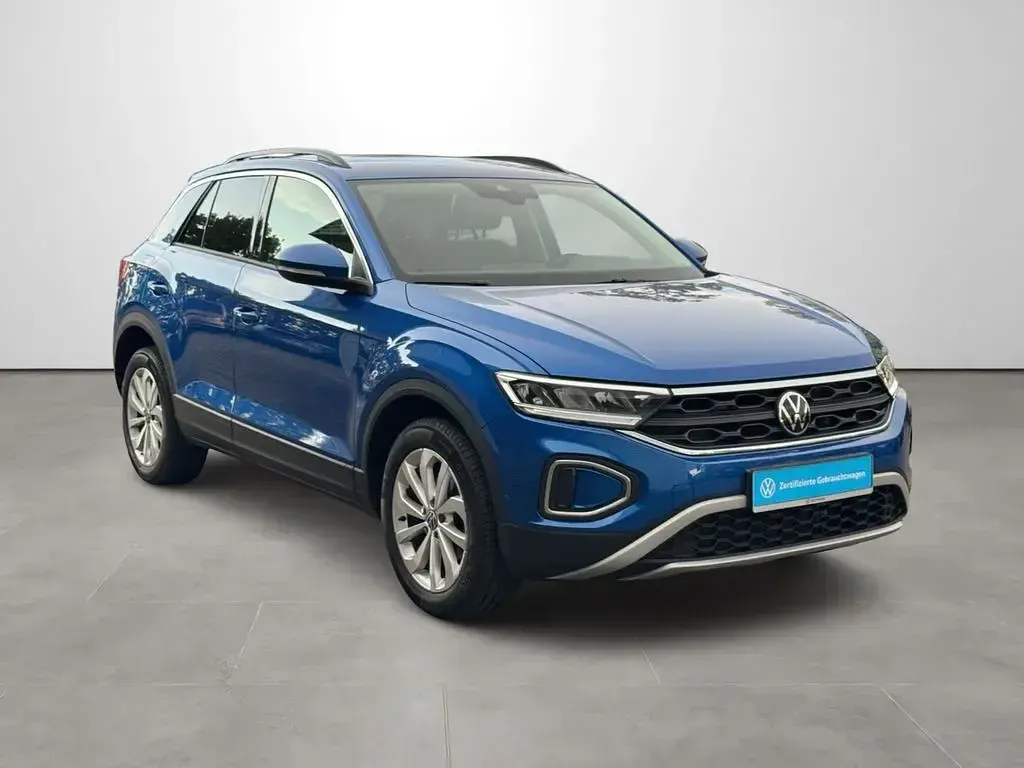 Gebraucht VW T-Roc Life 150 PS (110 kW) 2022 Ravennablau metallic SUV