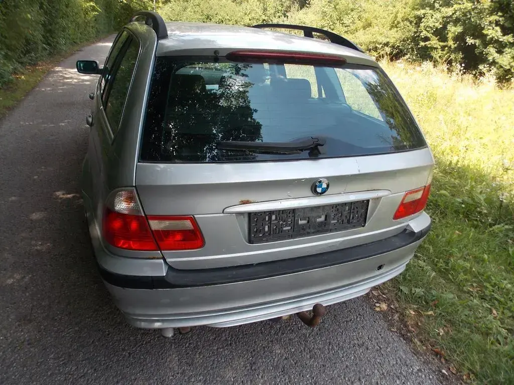 Gebraucht BMW 320 Sport Line 170 PS (125 kW) 2000 Silber Kombi