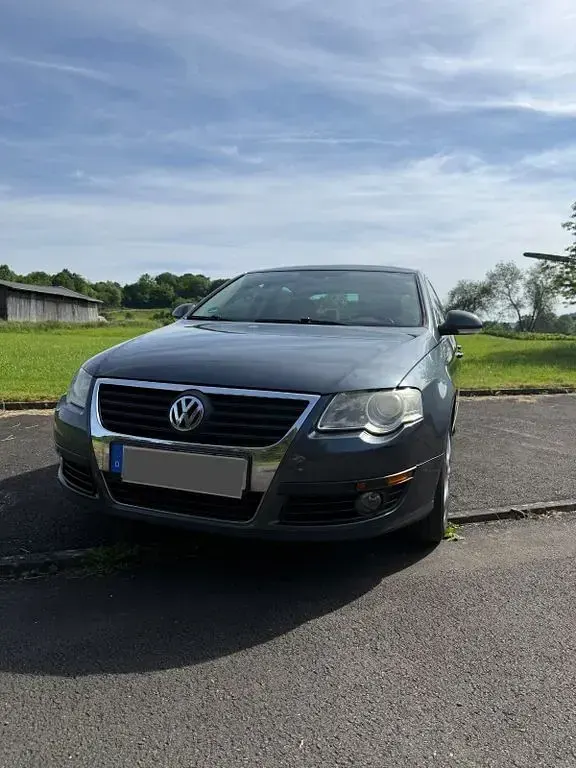 Gebraucht VW Passat Trendline 160 PS (117 kW) 2008 Grau Limousine