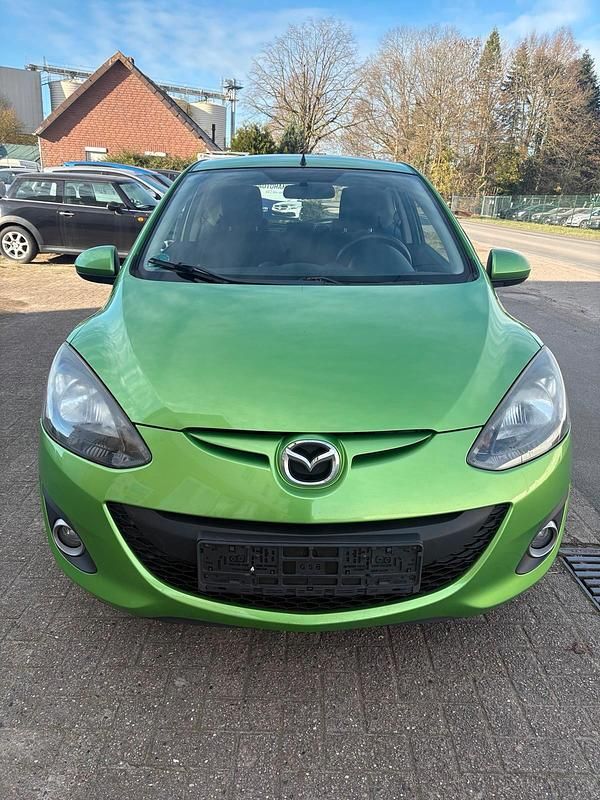 Second-hand Mazda 2 Active 75 CP (55 kW) 2011 Verde Hatchback