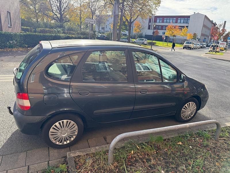 Blau Gebraucht 2002 Renault Scénic Van / Kleinbus | 650 € (Guter Preis) - Bild 1/4