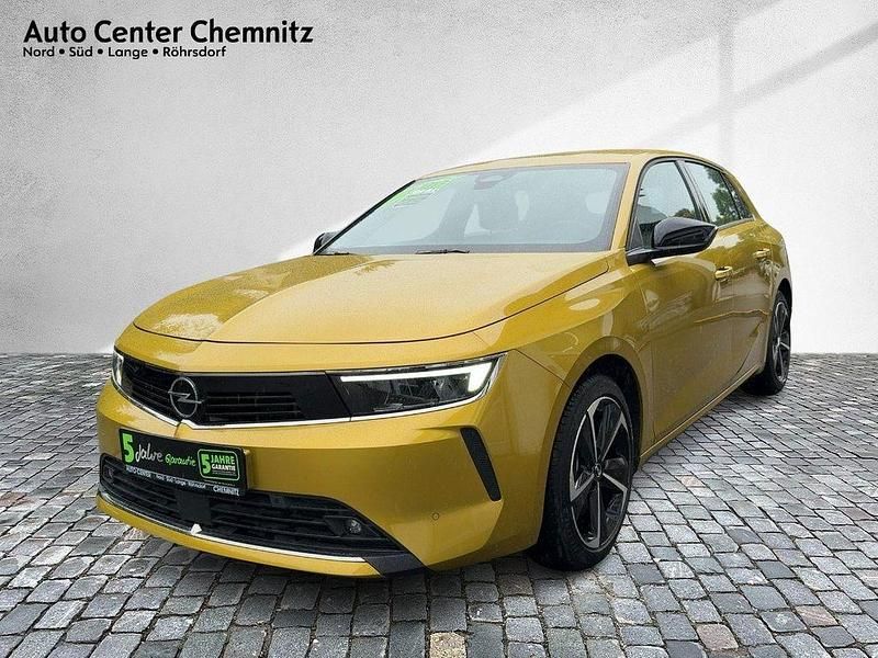 Gelb Gebraucht 2022 Opel Astra Edition Limousine | 21.910 € (Superpreis) - Bild 1/4