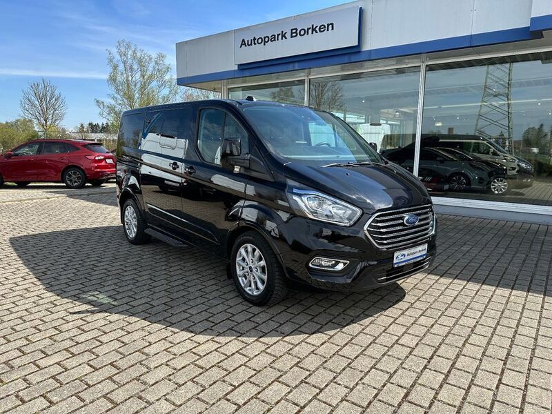 Schwarz Gebraucht 2024 Ford Transit Titanium Kombi | 39.950 € (Teuer) - Bild 1/4