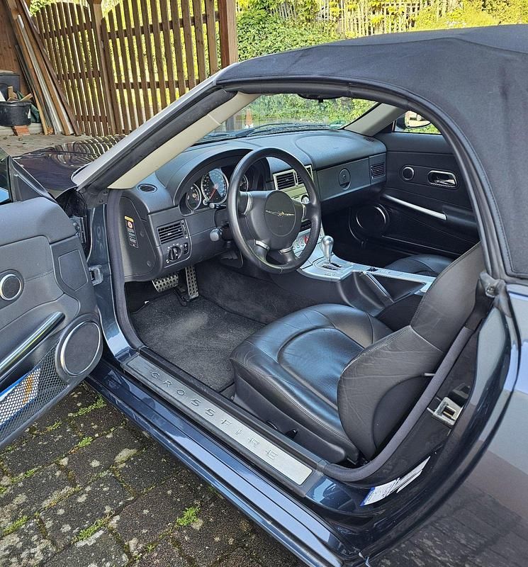 Usado Chrysler Crossfire 218 HP (160 kW) 2007 Andere farben Cabrios