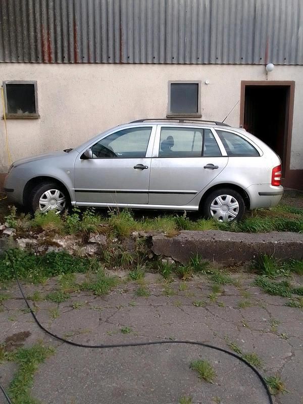 Silber Gebraucht 2004 Skoda Fabia Kombi | 450 € (Superpreis) - Bild 1/1