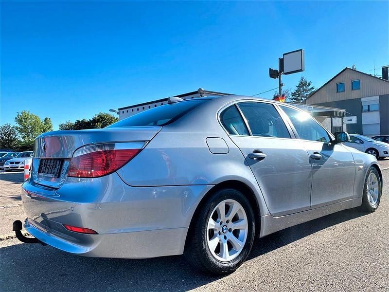 Gebraucht BMW 525 Performance 192 PS (141 kW) 2003 Grau Limousine