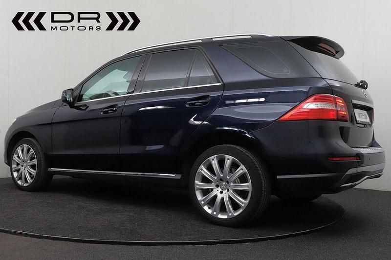 Gebraucht Mercedes ML250 204 PS (150 kW) 2013 Blau SUV