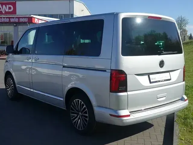 Gebraucht VW Multivan Generation Six 150 PS (110 kW) 2021 Silber Van / Kleinbus
