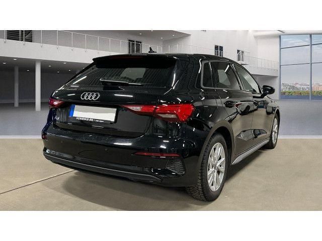 Gebraucht Audi A3 Ambiente 150 PS (110 kW) 2022 Brillantschwarz Limousine