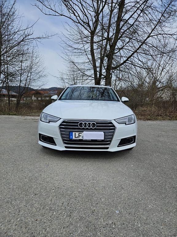 Weiß Gebraucht 2016 Audi A4 Comfort Kombi | 14.999 € (Fairer Preis) - Bild 1/4
