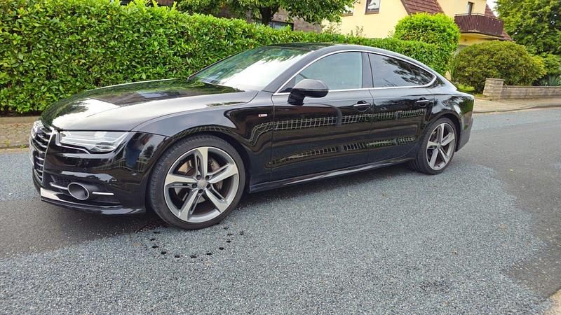 Schwarz Gebraucht 2015 Audi A7 Sportback S-Line Kleinwagen | 17.999 € (Superpreis) - Bild 1/4