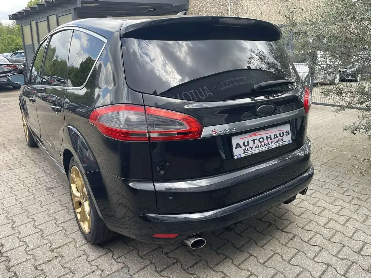 Gebraucht Ford S-MAX Titanium S 203 PS (149 kW) 2012 Pantherschwarz metallic Van / Kleinbus
