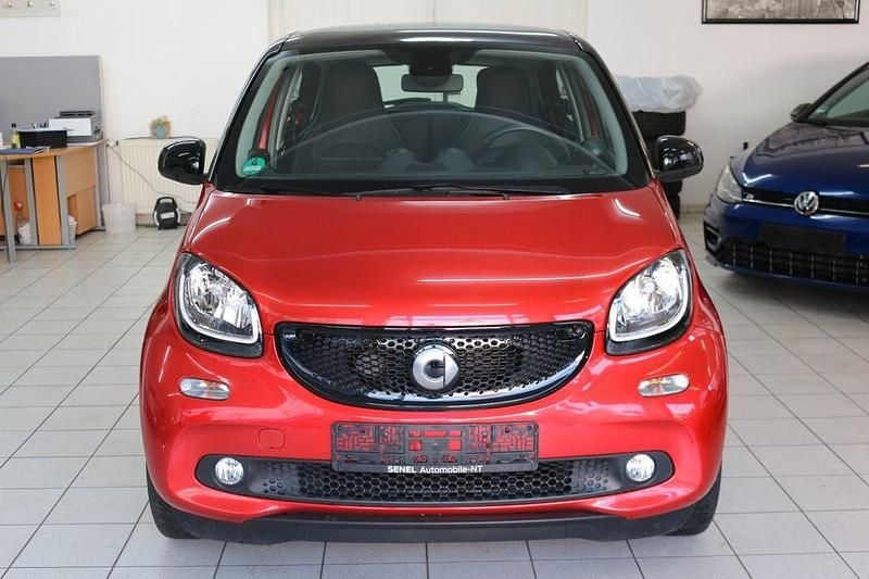 Rot Gebraucht 2019 Smart ForFour Basis Kleinwagen | 9.900 € (Guter Preis) - Bild 1/4