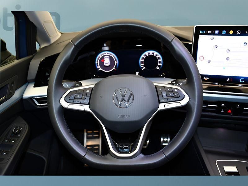 Gebraucht VW Golf VIII 150 PS (110 kW) 2025 Blau Kleinwagen