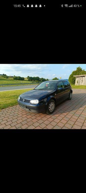 Blau Gebraucht 2001 VW Golf IV Kombi | 1.090 € (Teuer) - Bild 1/4