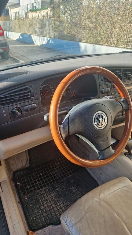 Gebraucht VW Golf Cabriolet Highline 90 PS (66 kW) 2000 Grün Cabrio