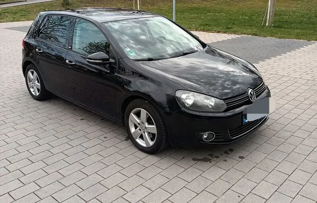 Gebraucht VW Golf VI Style 105 PS (77 kW) 2011 Schwarz Kleinwagen