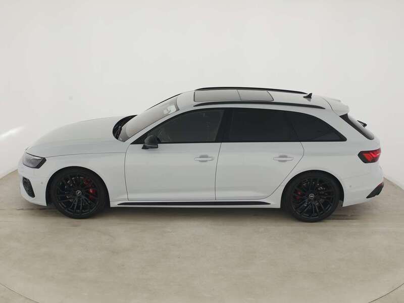 Gebraucht Audi RS4 Premium 450 PS (330 kW) 2022 Individuallackierungen audi exclusive suzukagrau Kombi