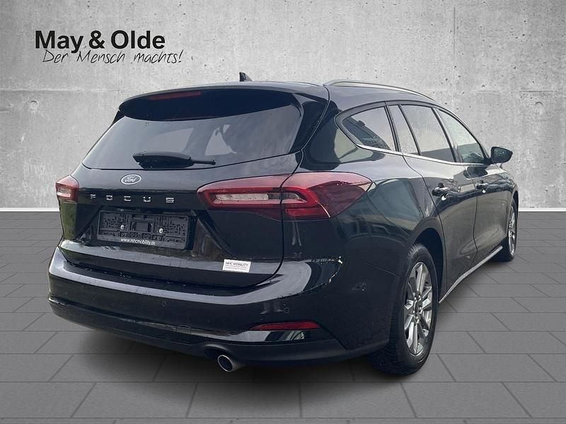 Gebraucht Ford Focus Titanium 116 PS (85 kW) 2023 Schwarz Kombi