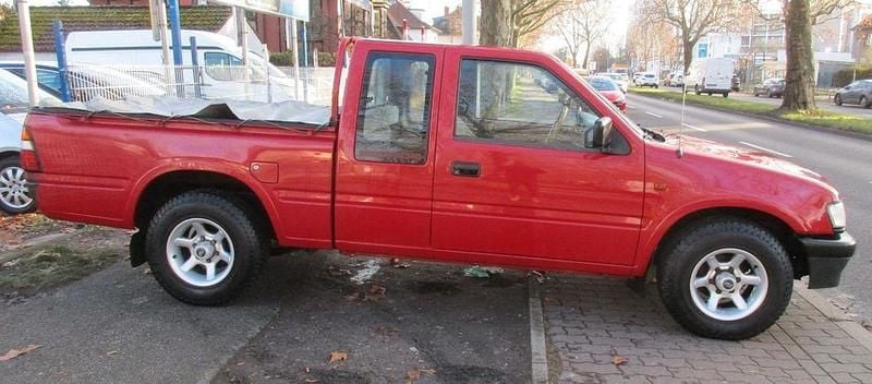 Gebraucht Opel Campo 76 PS (55 kW) 1998 Rot Abholung