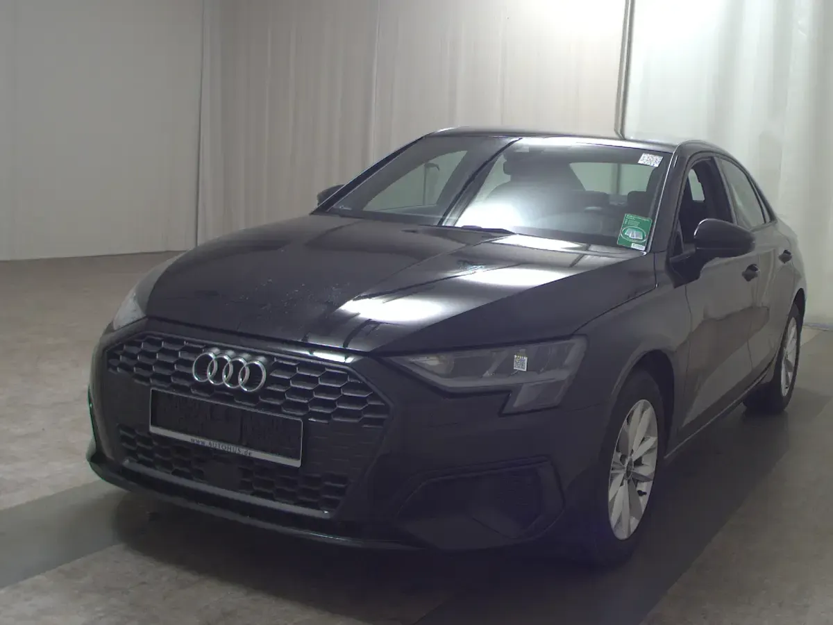 Gebraucht Audi A3 Sport 150 PS (110 kW) 2022 Schwarz Limousine