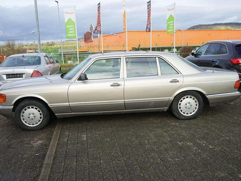 Gebraucht Mercedes S420 224 PS (164 kW) 1988 Gold Limousine
