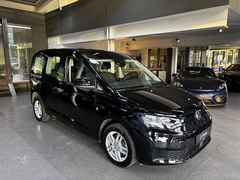 Gebraucht VW Caddy R 122 PS (89 kW) 2024 Deep black perleffekt Van / Kleinbus