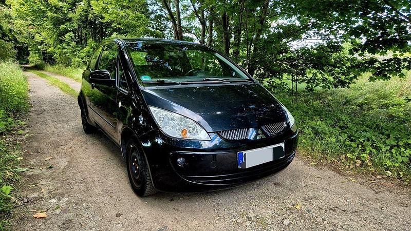 Schwarz Gebraucht 2008 Mitsubishi Colt Limousine | 1.750 € (Fairer Preis) - Bild 1/4