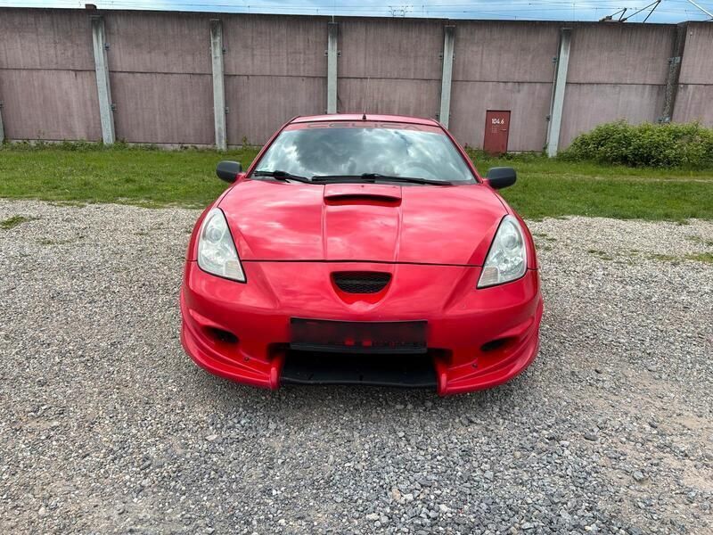 Rot Gebraucht 2002 Toyota Celica Coupé | 2.500 € - Bild 1/4