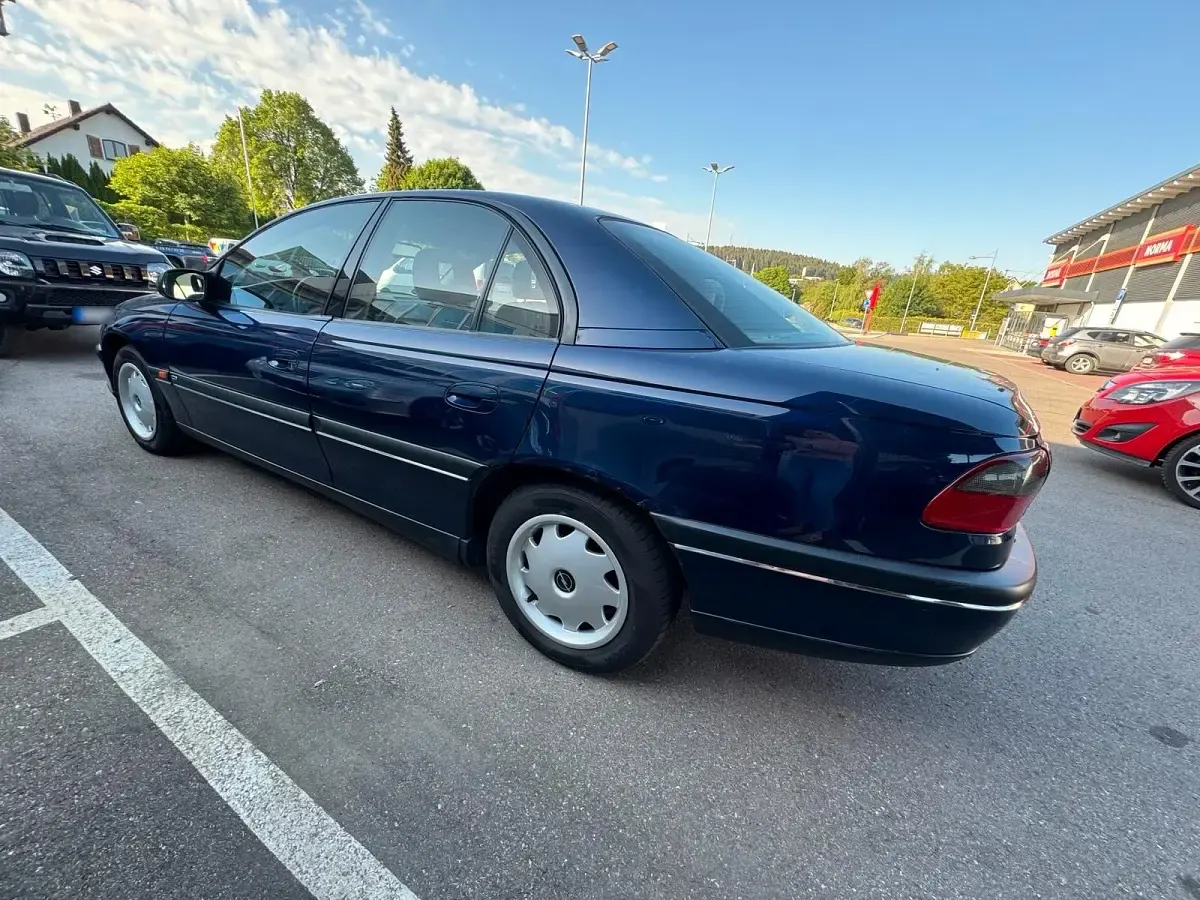 Gebraucht Opel Omega 136 PS (100 kW) 1995 Blau Limousine