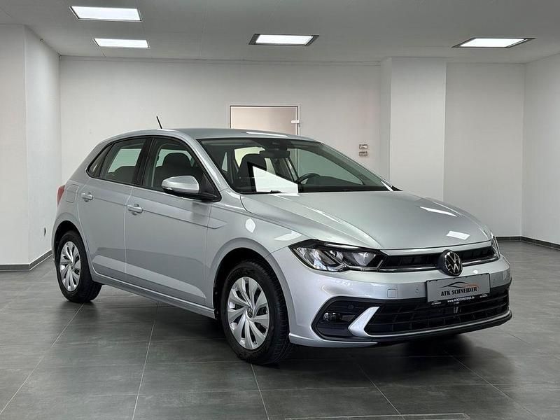 Gebraucht VW Polo Life 95 PS (69 kW) 2023 Reflexsilber Kleinwagen