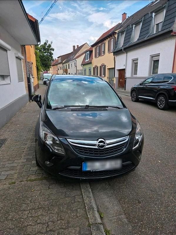 Schwarz Gebraucht 2012 Opel Zafira Tourer Van / Kleinbus | 6.480 € (Guter Preis) - Bild 1/4