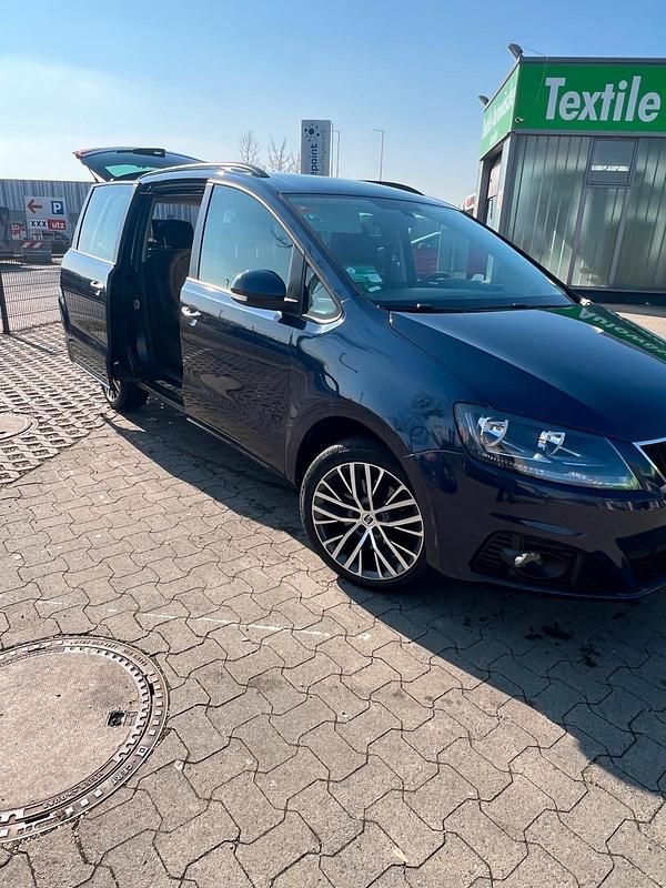 Gebraucht Seat Alhambra 140 PS (102 kW) 2012 Blau Van / Kleinbus