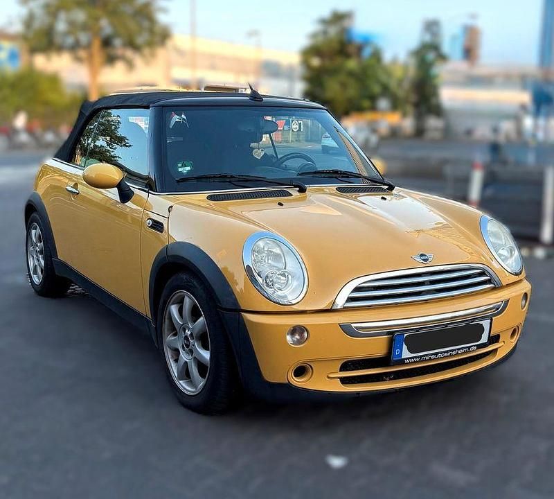 Second-hand Mini Cooper Cabriolet 116 CP (85 kW) 2008 Galben Cabrio
