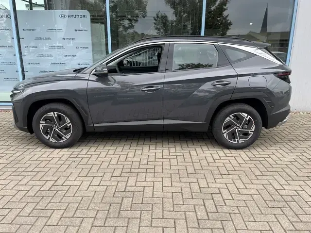 Neu Hyundai Tucson Select 136 PS (100 kW) 2026 Grau SUV
